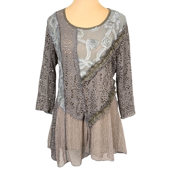Feratelli Tops - Feratelli Taupe Boho Sequin Mesh Ruffle 3/4 Sleeve Eyelet Tunic Top Size M Artsy